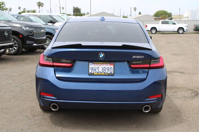 Used 2023 BMW 330i Sedan w/ Convenience Package image 4
