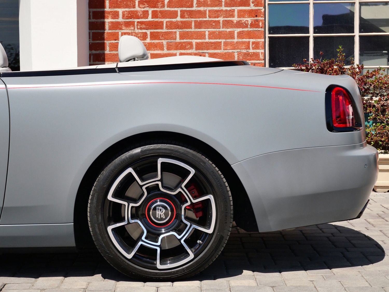 Certified 2020 Rolls-Royce Dawn RWD image 23