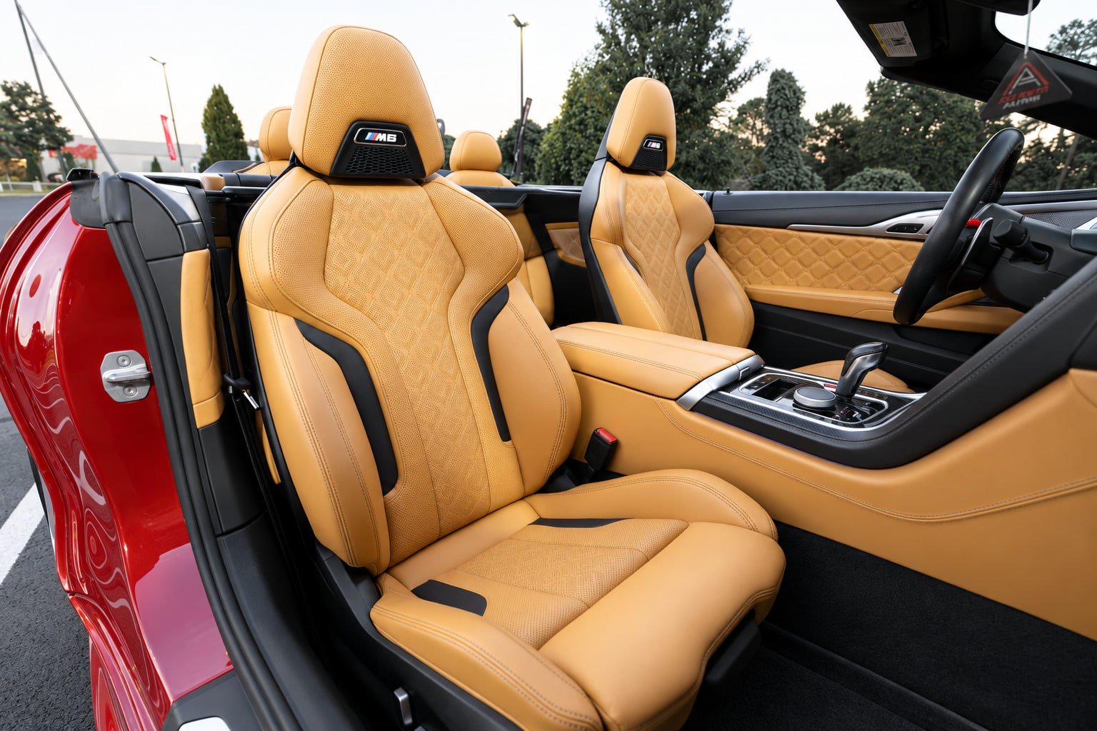 Used 2020 BMW M8 Convertible w/ M Driver's Package AWD/4WD image 27