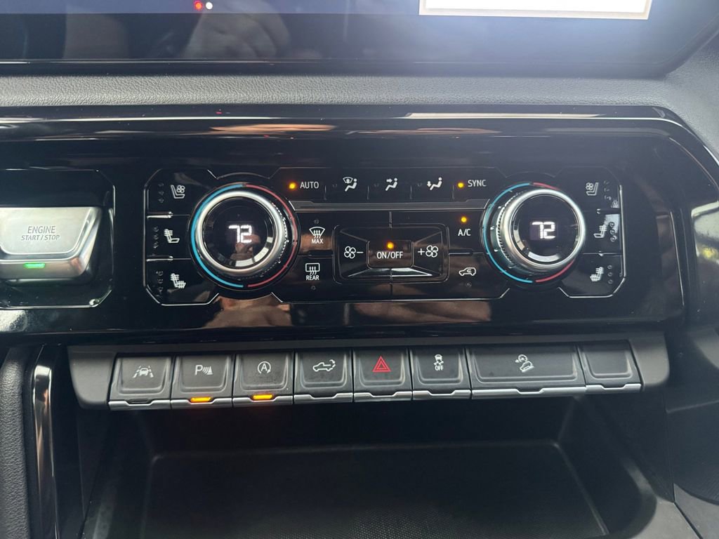 Used 2024 GMC Sierra 1500 AT4 w/ Technology Package image 21