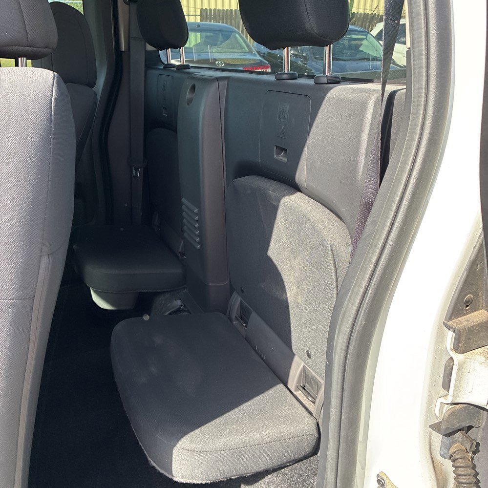 Used 2022 Nissan Frontier S image 19