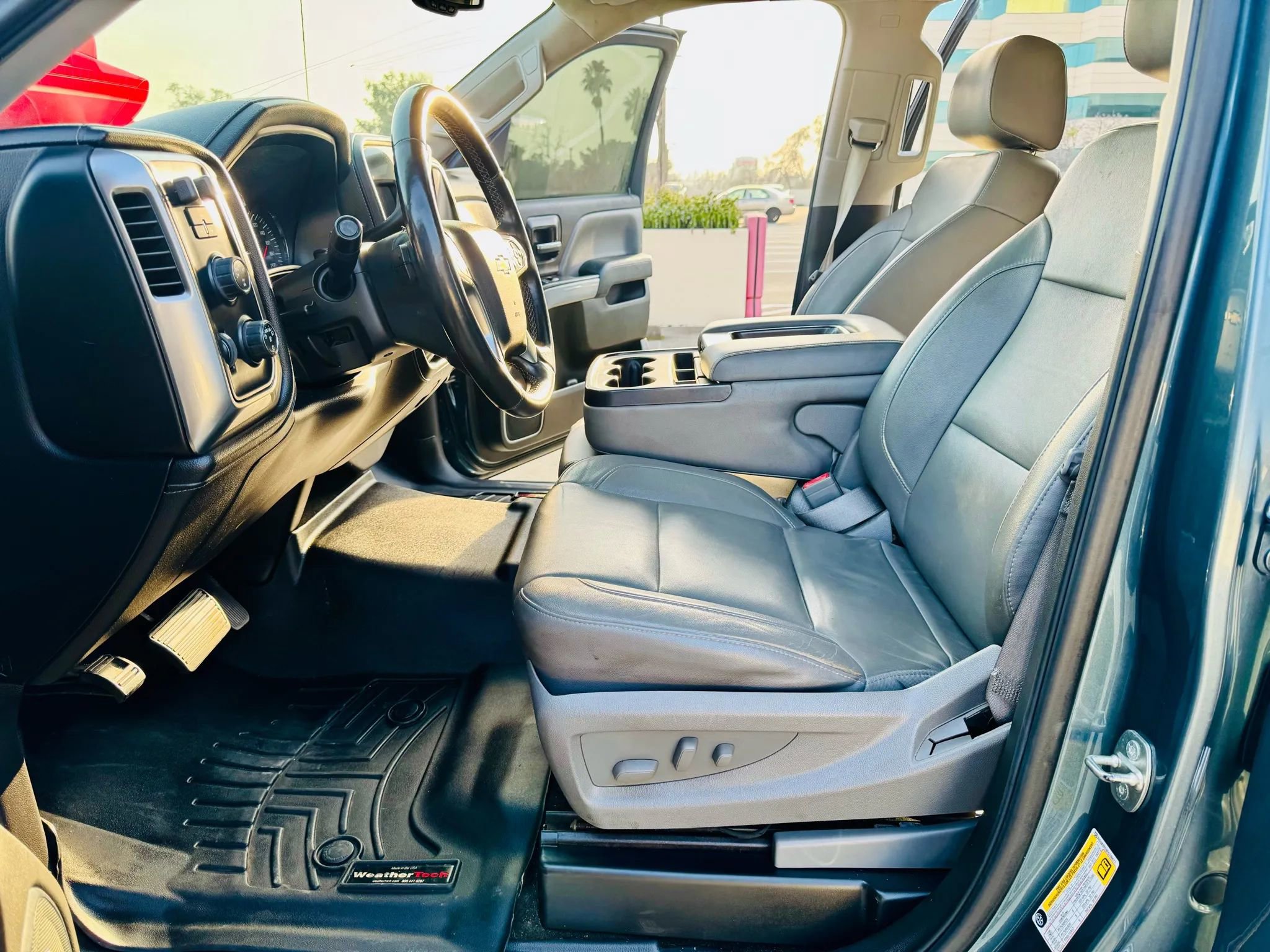 Used 2014 Chevrolet Silverado 1500 LTZ image 40