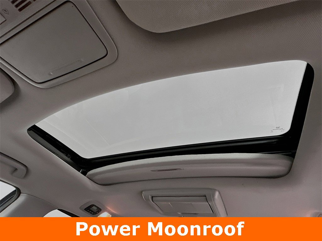 Used 2014 Honda Odyssey Touring image 5