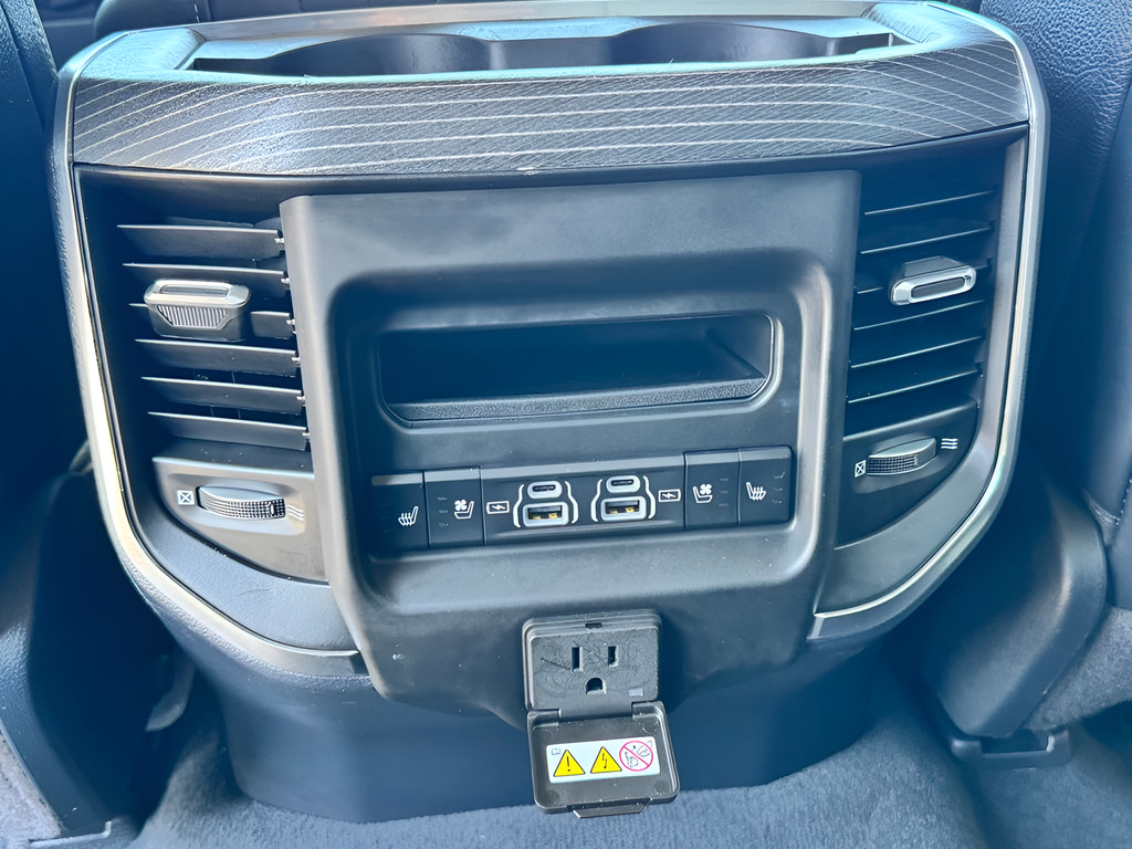 Used 2022 RAM 1500 Limited AWD/4WD image 19