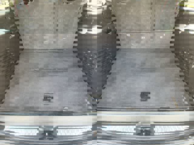 Used 2016 Chevrolet Suburban LT w/ Luxury Package AWD/4WD image 18