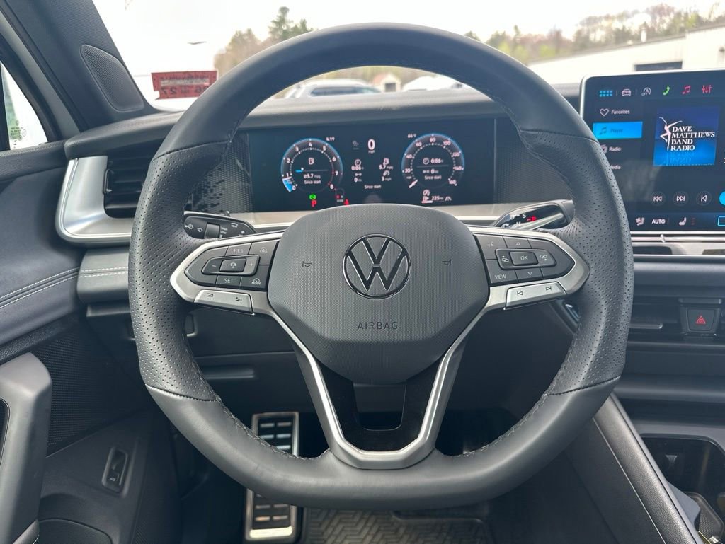 New 2026 Volkswagen Tiguan SE R-Line AWD/4WD image 14