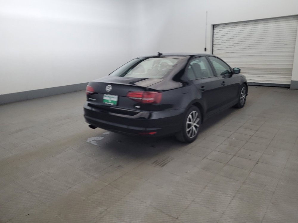 Used 2016 Volkswagen Jetta SE FWD image 9