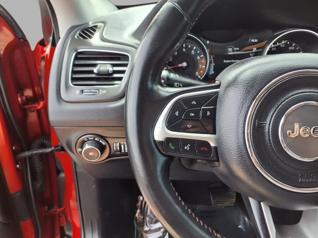 Used 2020 Jeep Compass Trailhawk image 11