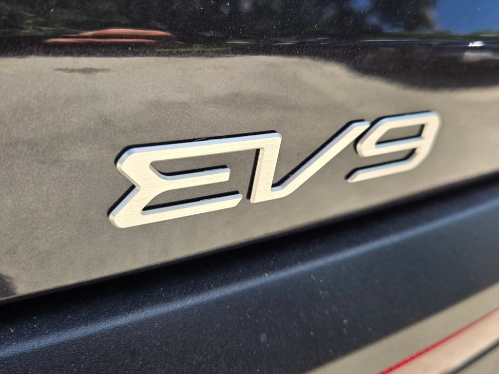 New 2026 Kia EV9 Wind AWD/4WD image 5