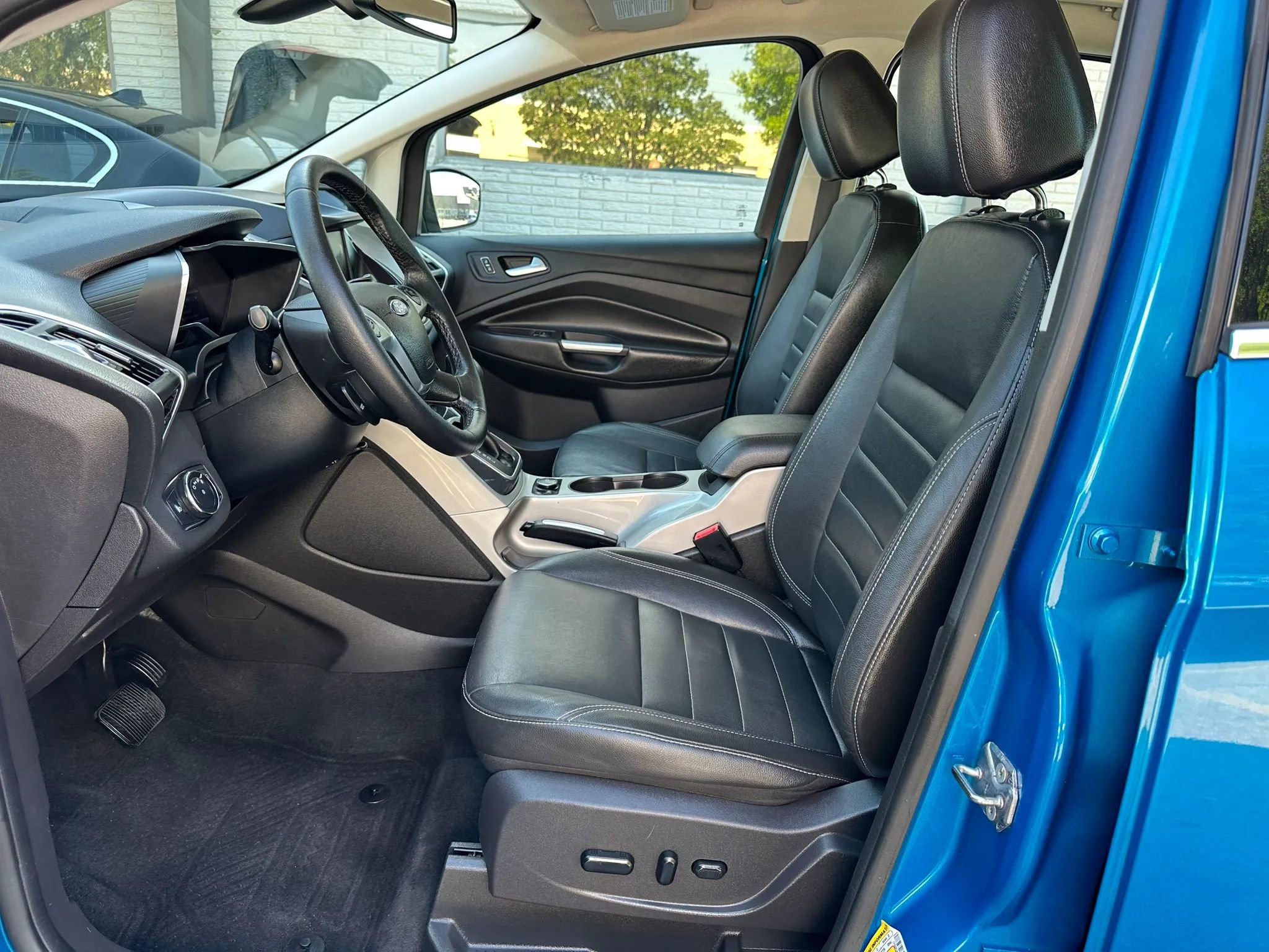 Used 2013 Ford C-MAX SEL FWD image 14