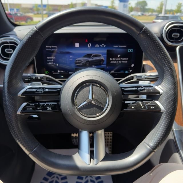 Used 2023 Mercedes-Benz GLC 300 4MATIC image 18
