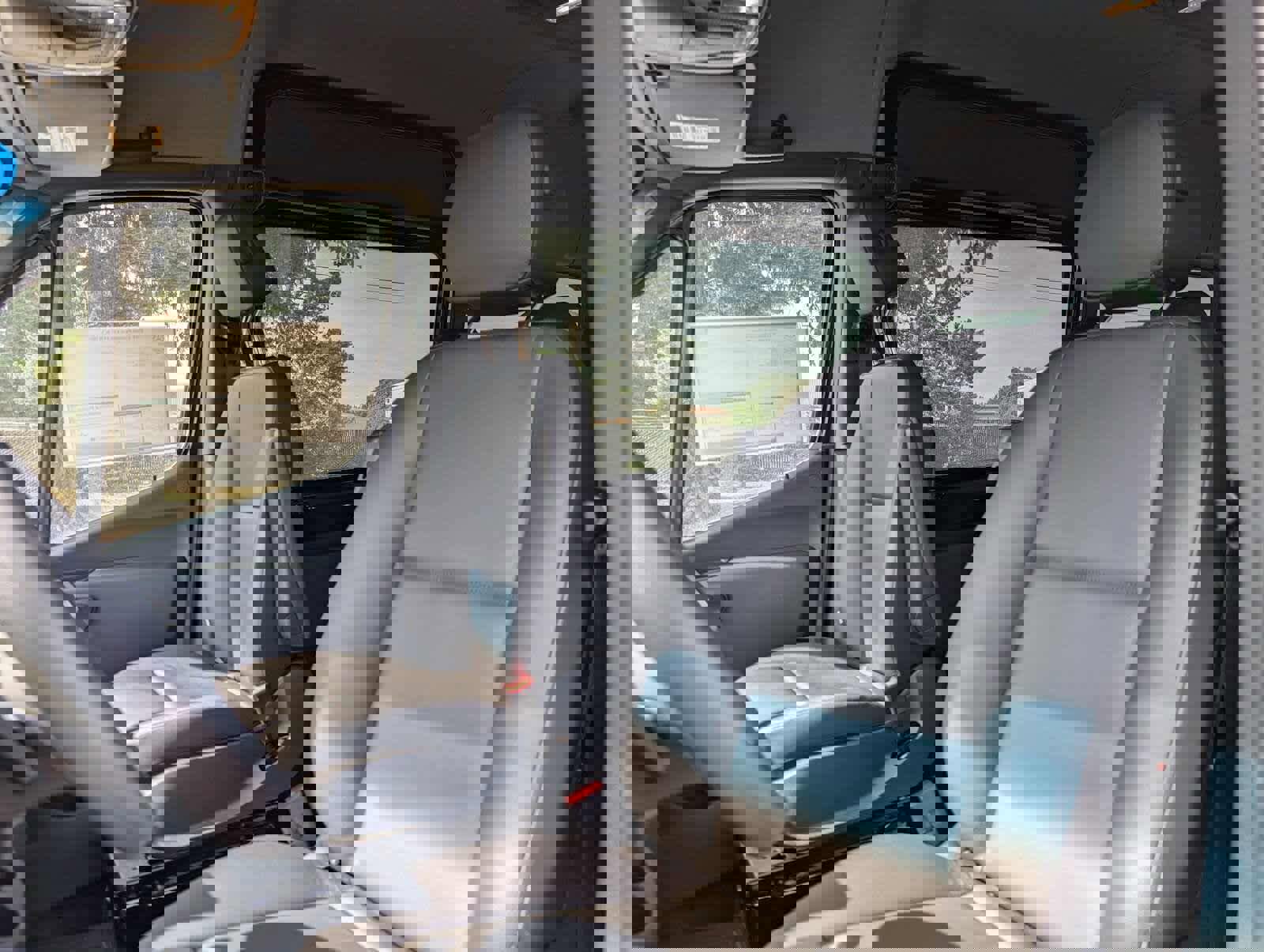 Used 2024 Mercedes-Benz Sprinter 2500 image 23