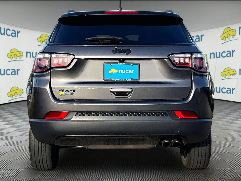 Used 2022 Jeep Compass Latitude w/ Sun and Sound Group AWD/4WD image 5