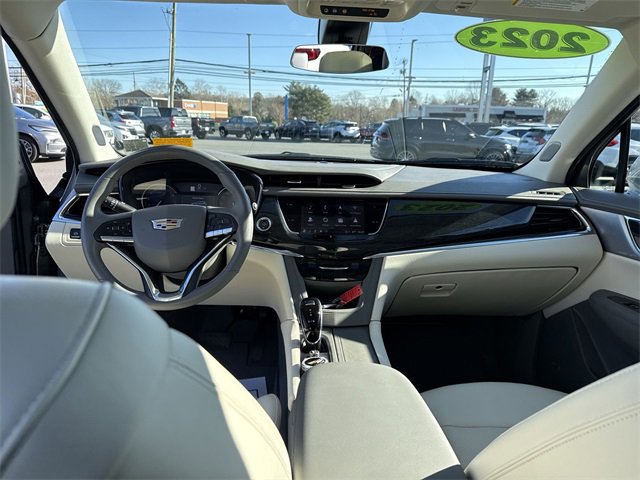 Used 2023 Cadillac XT6 Premium Luxury image 21