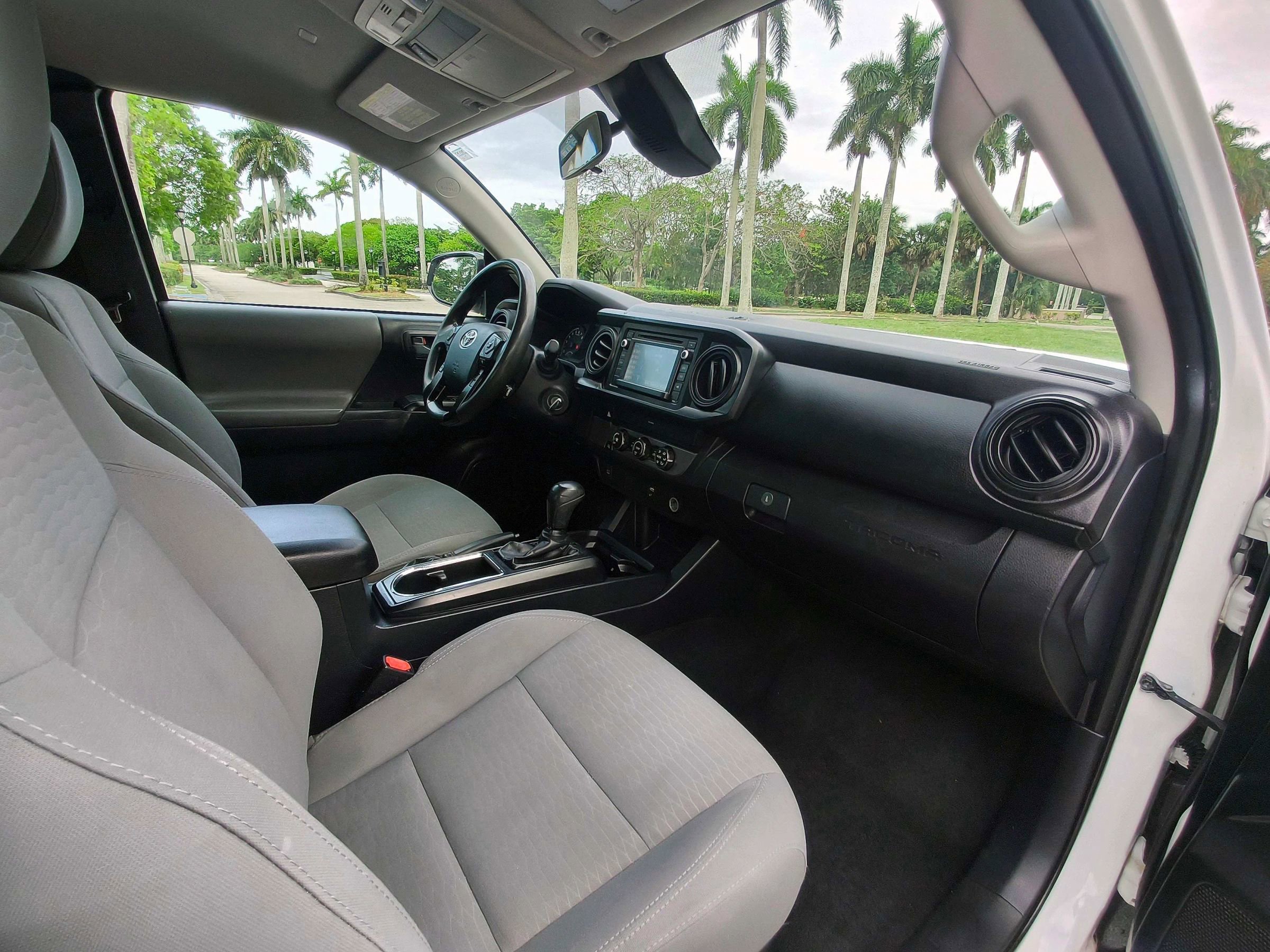 Used 2019 Toyota Tacoma SR RWD image 29