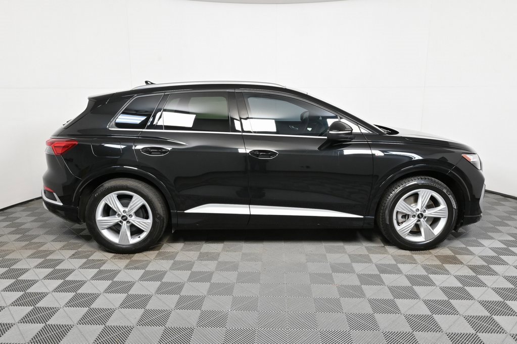 Used 2024 Audi Q4 e-tron Premium image 2