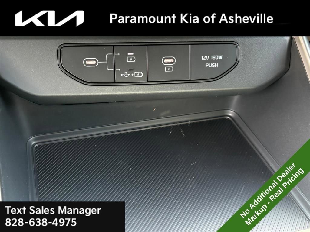 New 2026 Kia Carnival FWD image 24