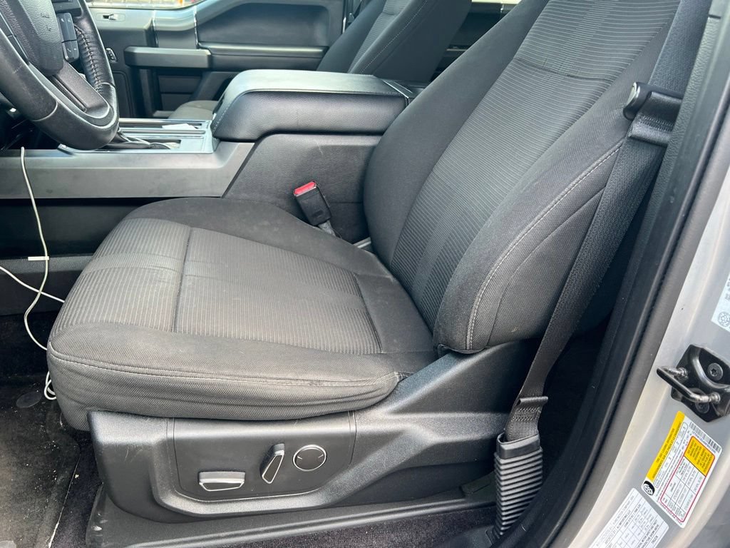 Used 2017 Ford F150 XLT w/ Equipment Group 302A Luxury AWD/4WD image 9