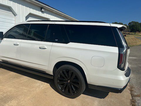Used 2021 Cadillac Escalade ESV Sport w/ Driver Assist Tech Package AWD/4WD image 4
