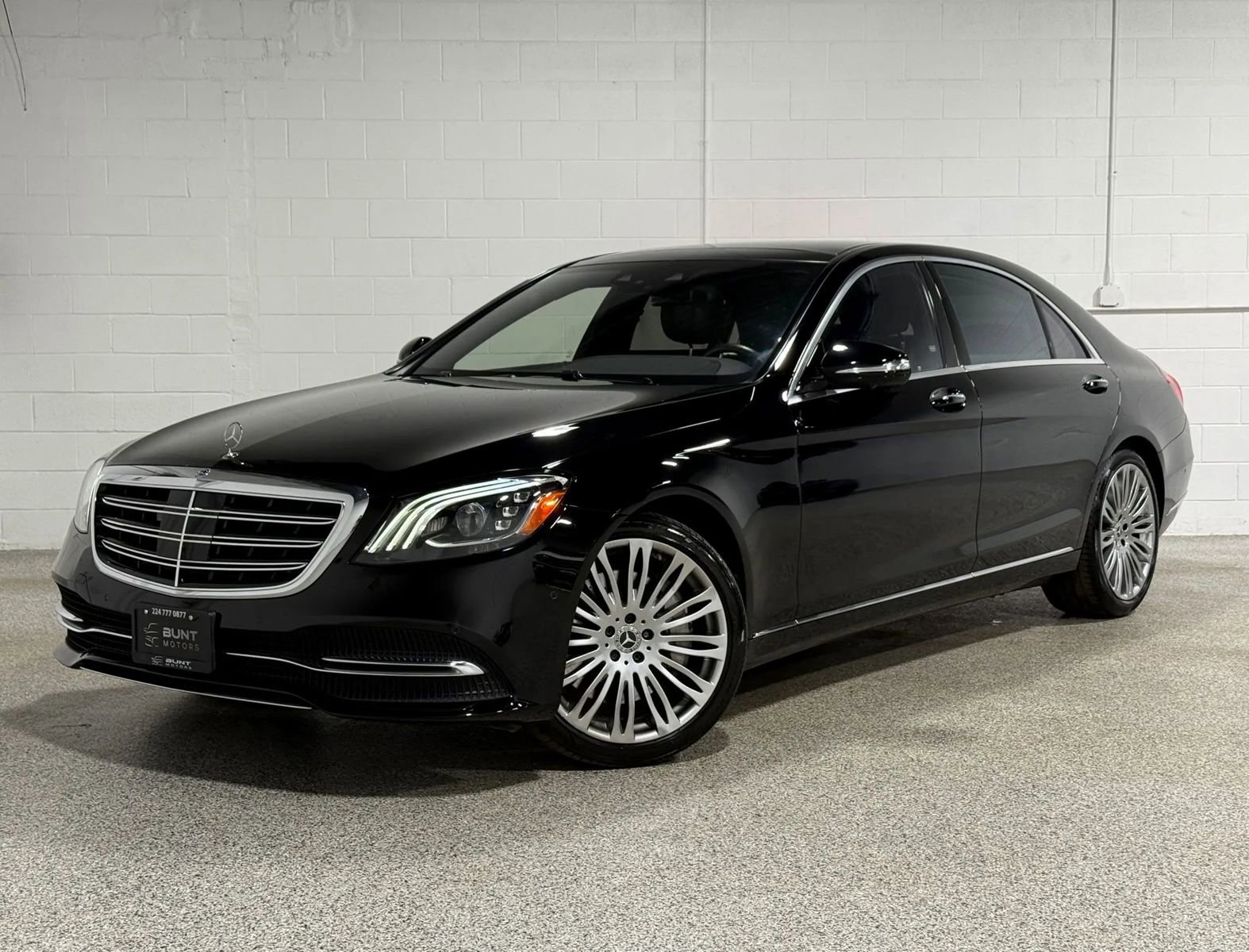 Used 2020 Mercedes-Benz S 450 Sedan image 2