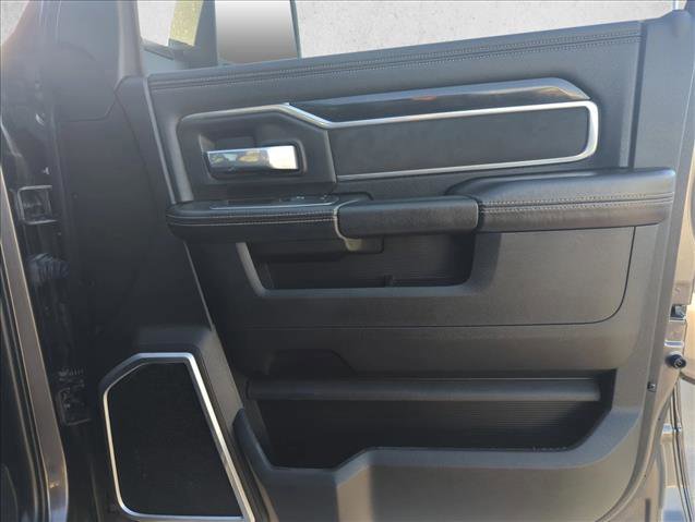 Used 2023 RAM 3500 Laramie w/ Night Edition image 22