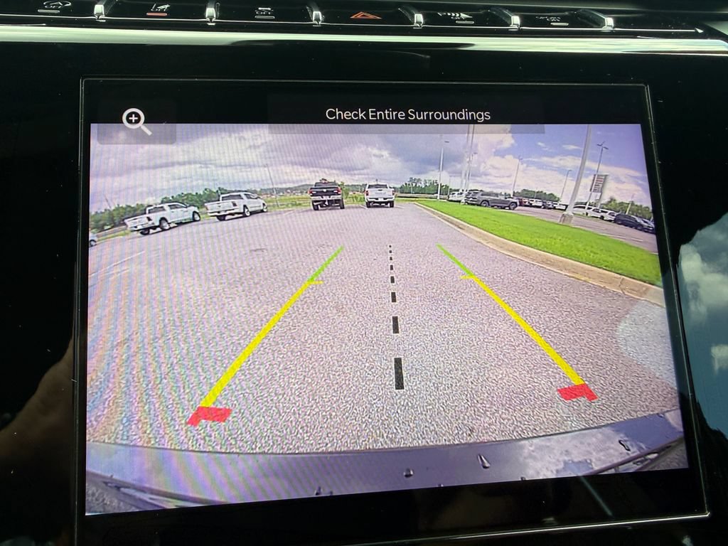 Used 2023 Jeep Grand Cherokee L Laredo AWD/4WD image 13