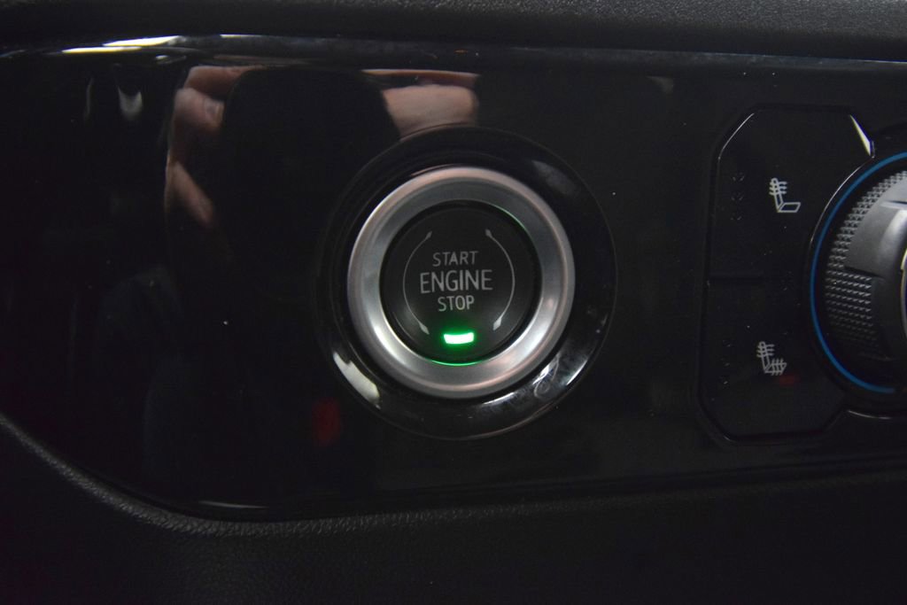 Used 2022 Chevrolet Silverado 1500 LT AWD/4WD image 33