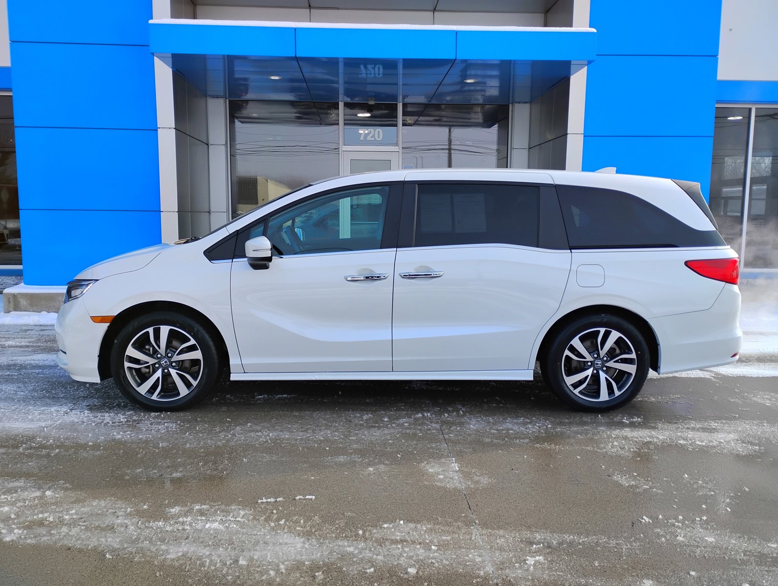 Used 2024 Honda Odyssey Touring image 31