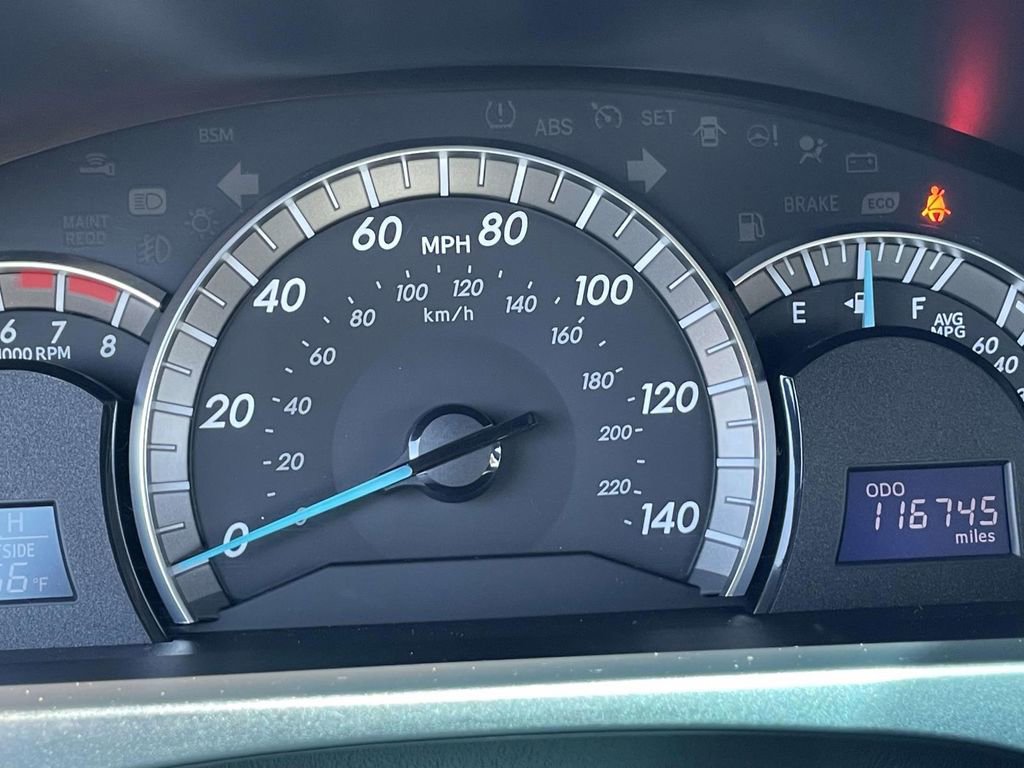 Used 2014 Toyota Camry SE image 24