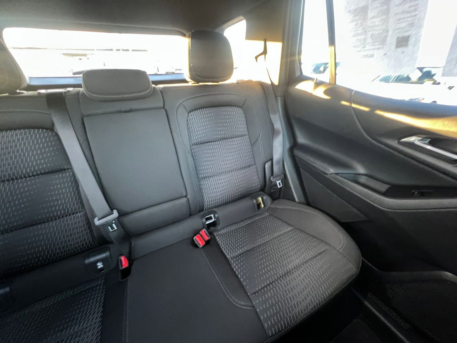 Used 2025 Chevrolet Equinox LT image 37