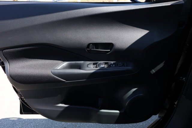 New 2025 Nissan Kicks Play S image 23