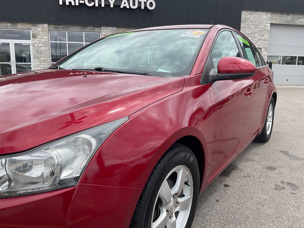 Used 2013 Chevrolet Cruze LT FWD image 2