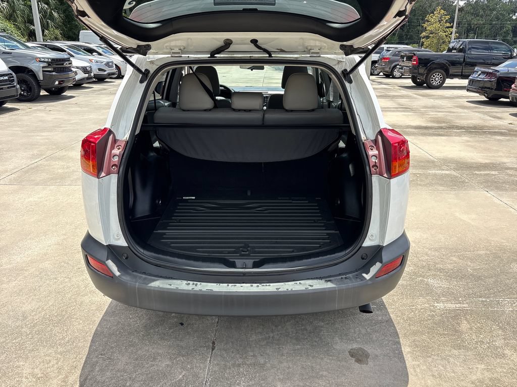 Used 2015 Toyota RAV4 XLE FWD image 30