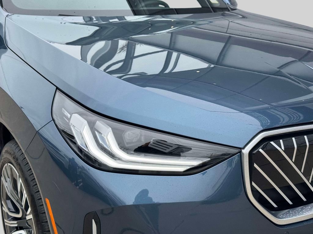 Certified 2025 BMW X3 xDrive30i image 7