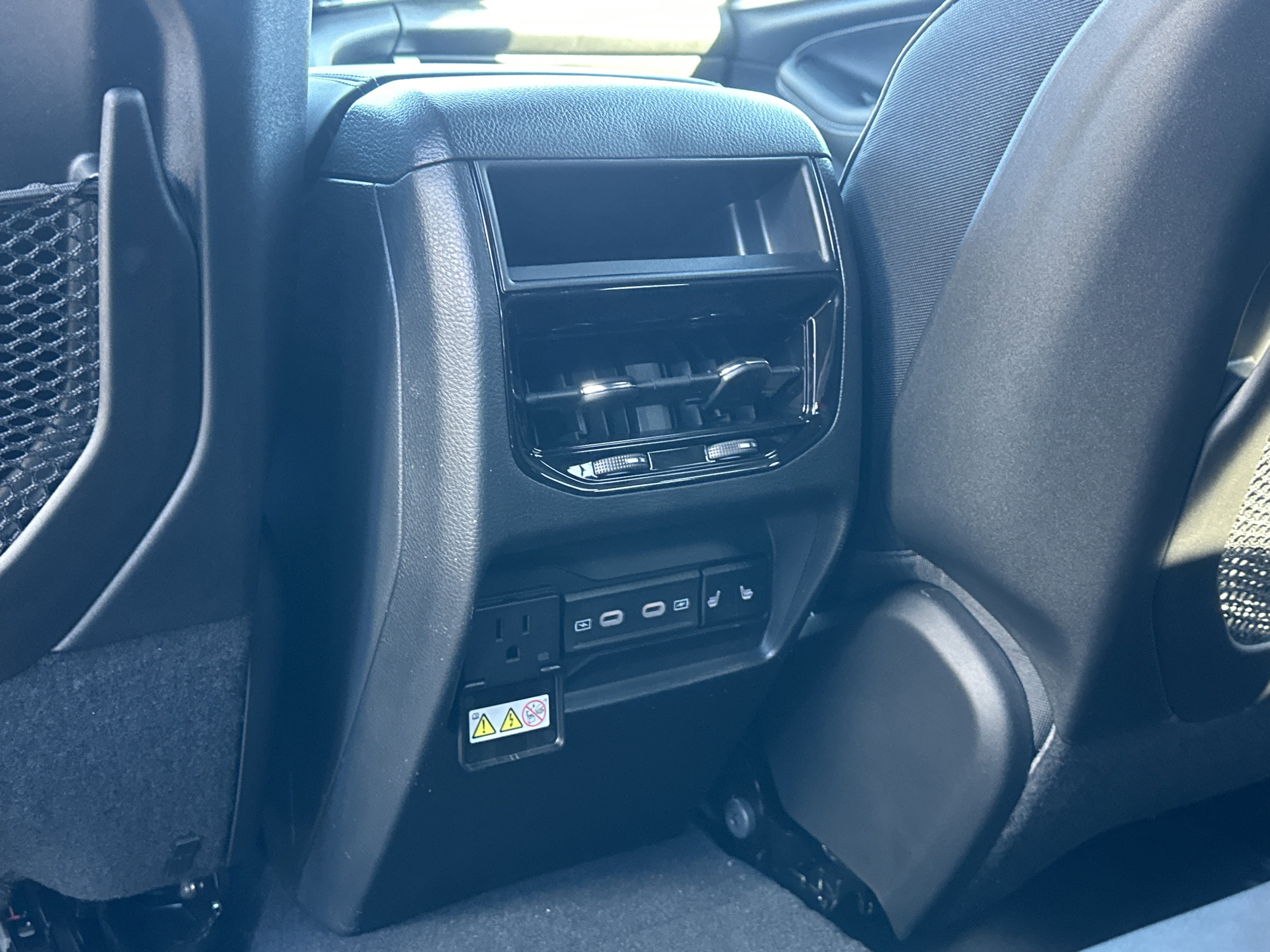 New 2026 Jeep Grand Cherokee Limited Reserve image 30