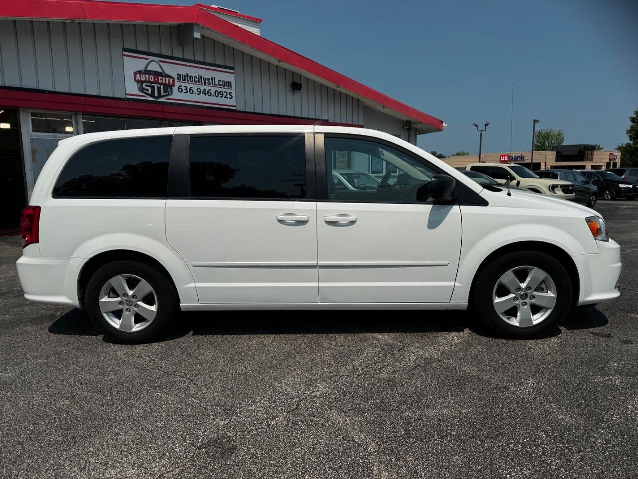 Used 2015 Dodge Grand Caravan SE w/ Quick Order Package 29E SE FWD image 8
