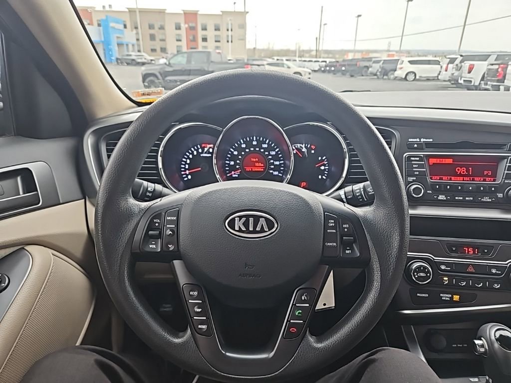 Used 2012 Kia Optima LX image 18