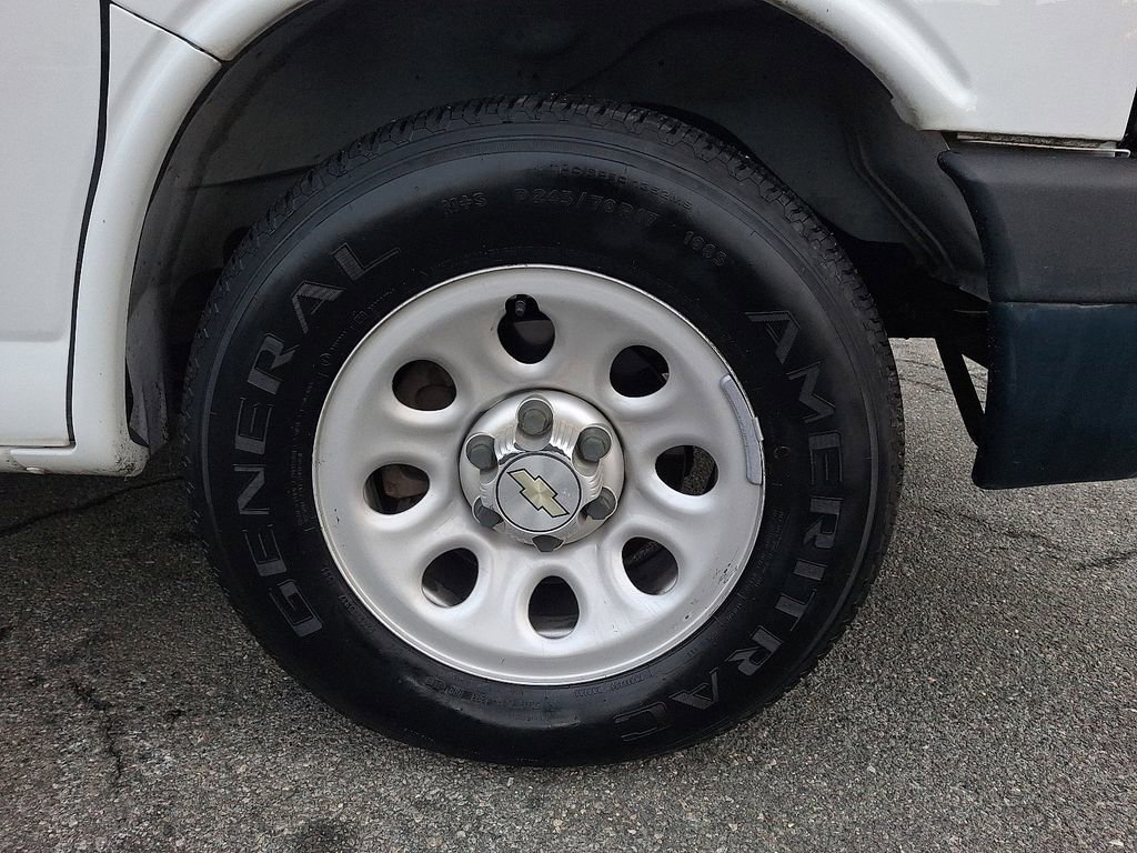 Used 2013 Chevrolet Express 1500 LS image 8