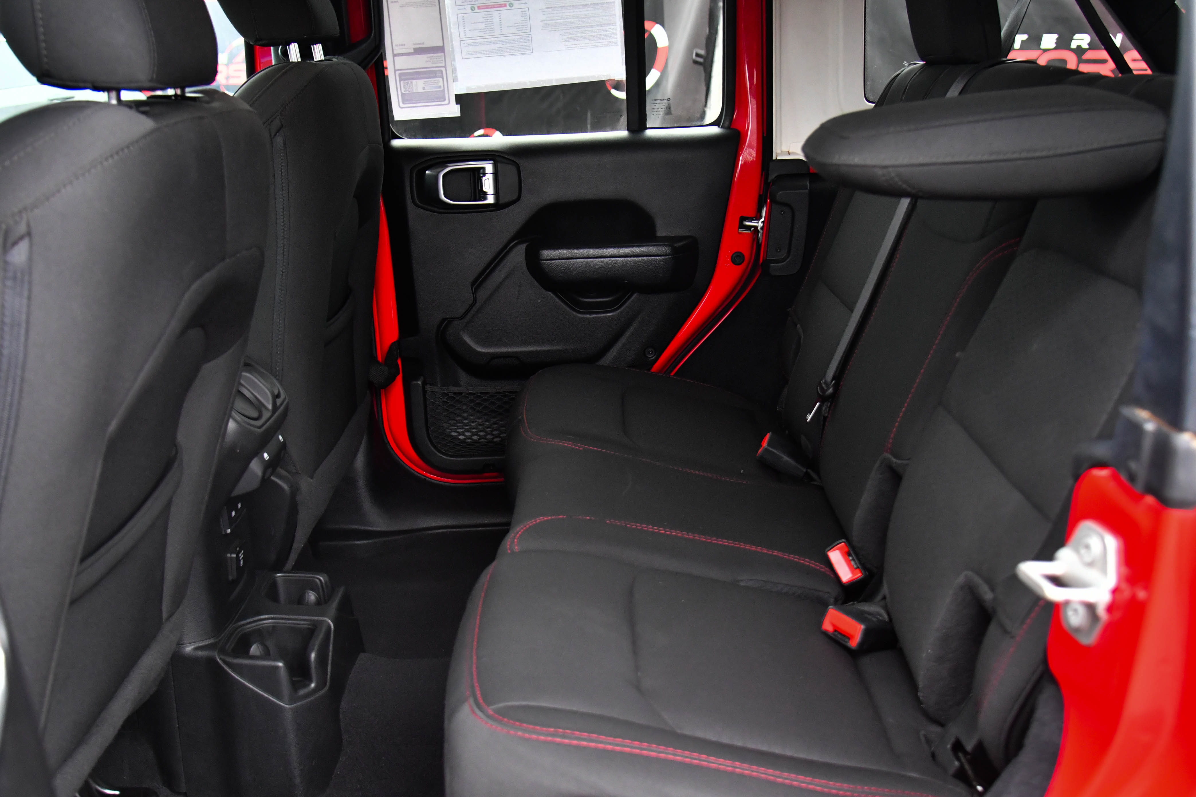 Used 2023 Jeep Wrangler Unlimited Rubicon image 35