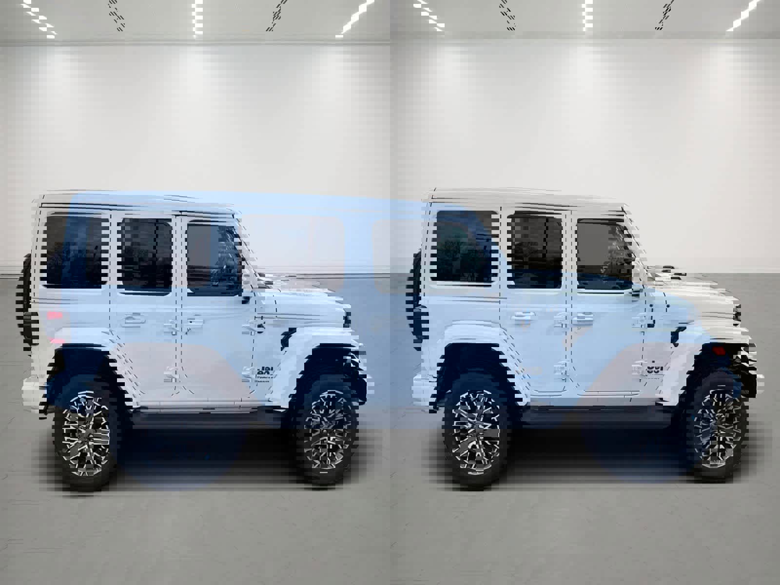 Used 2023 Jeep Wrangler Unlimited Sahara image 6