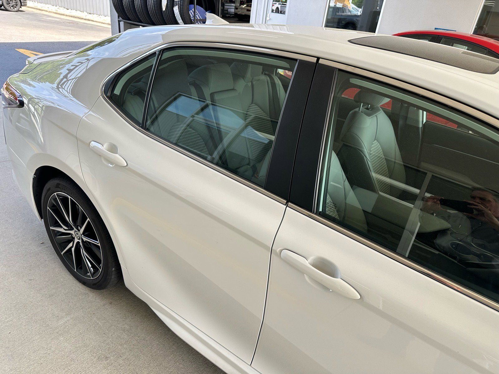 Used 2023 Toyota Camry SE w/ Convenience Package FWD image 9