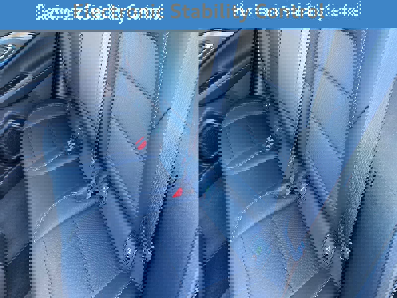 Used 2025 Chevrolet Equinox EV LT w/ Convenience Package image 17