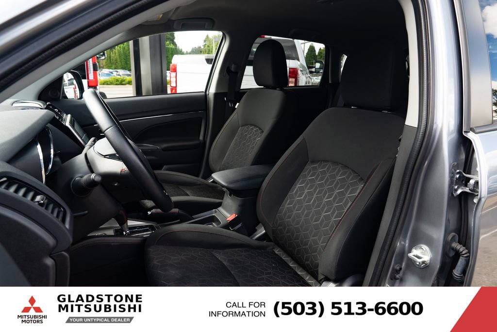 Used 2025 Mitsubishi Outlander Sport LE AWD/4WD image 20