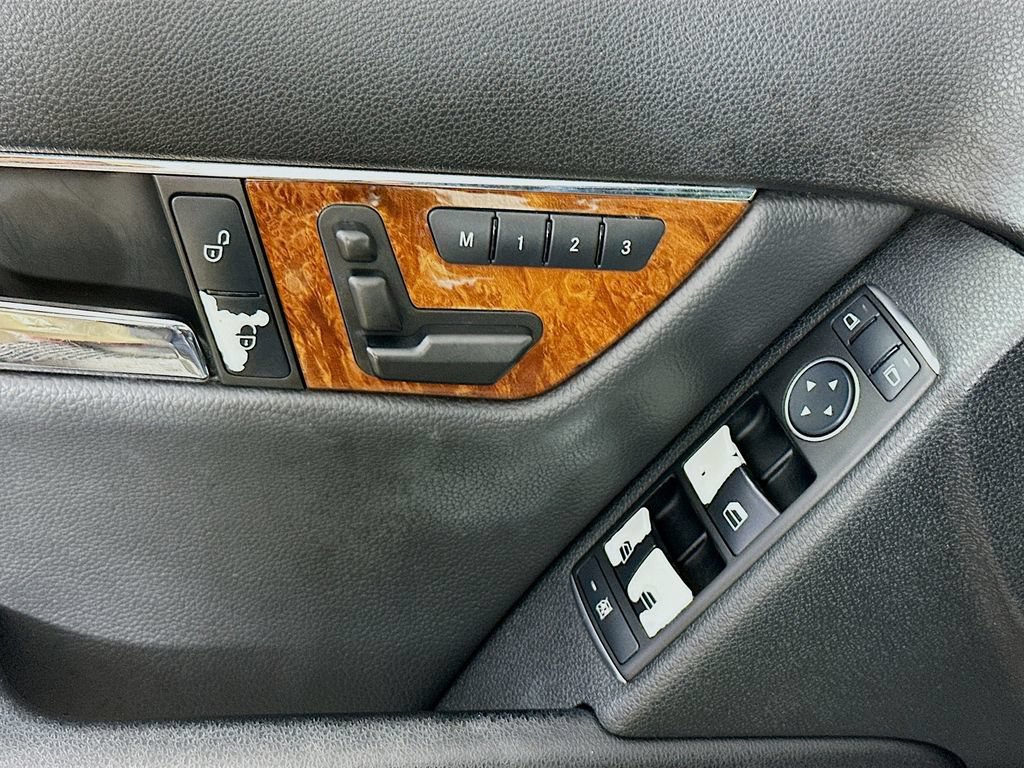 Used 2011 Mercedes-Benz C 300 4MATIC Sedan image 17