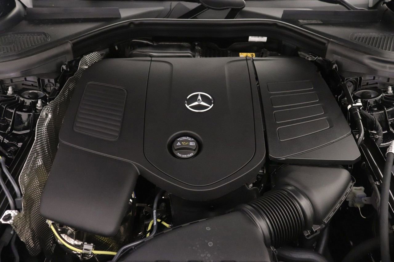 New 2026 Mercedes-Benz GLC 300 image 10