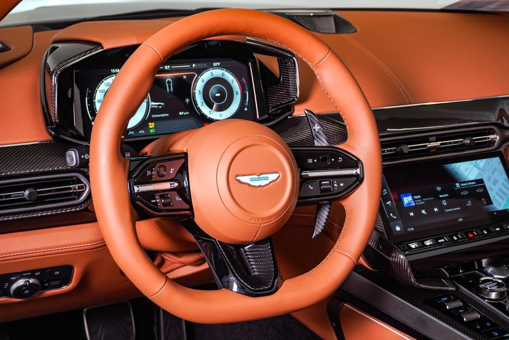 Used 2026 Aston Martin Vanquish Convertible RWD image 28