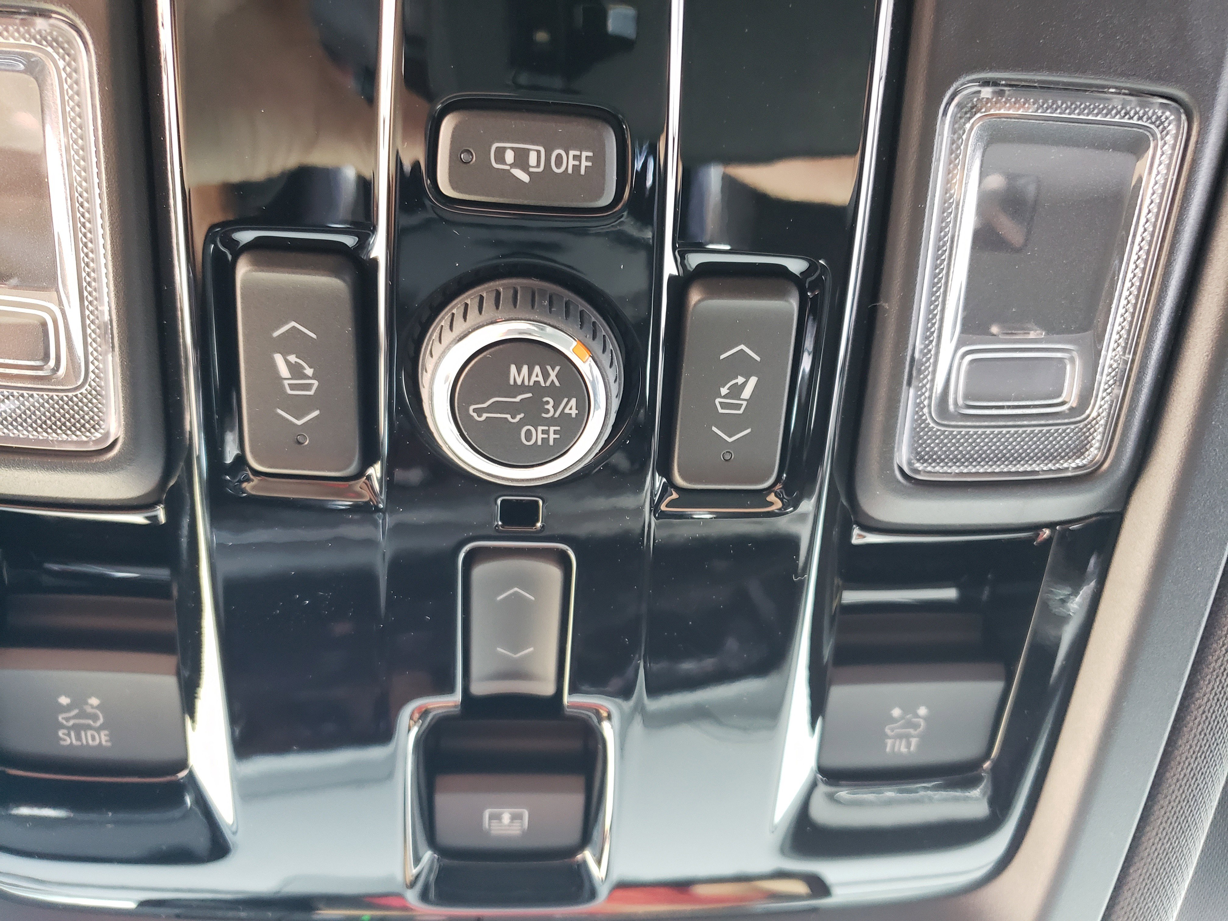 New 2026 Chevrolet Tahoe Premier w/ Sun And Tow Package image 24