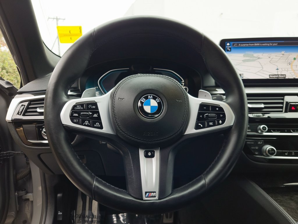 Used 2021 BMW 530e xDrive w/ M Sport Package image 14