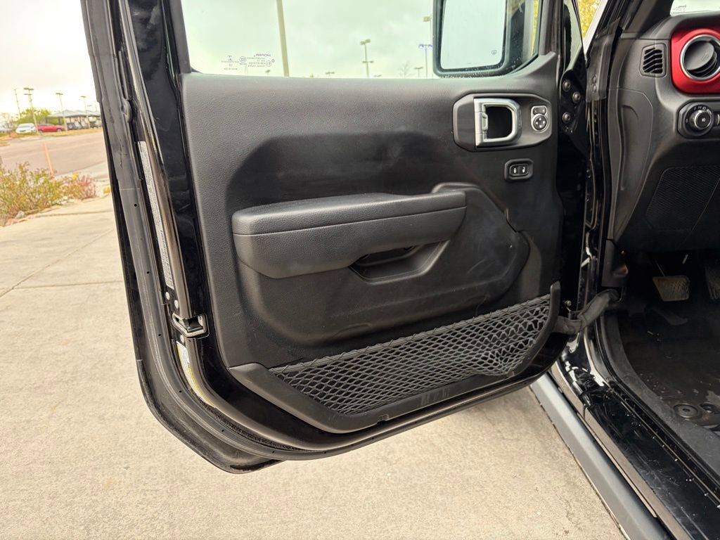 Used 2022 Jeep Wrangler Rubicon w/ Cold Weather Group image 15