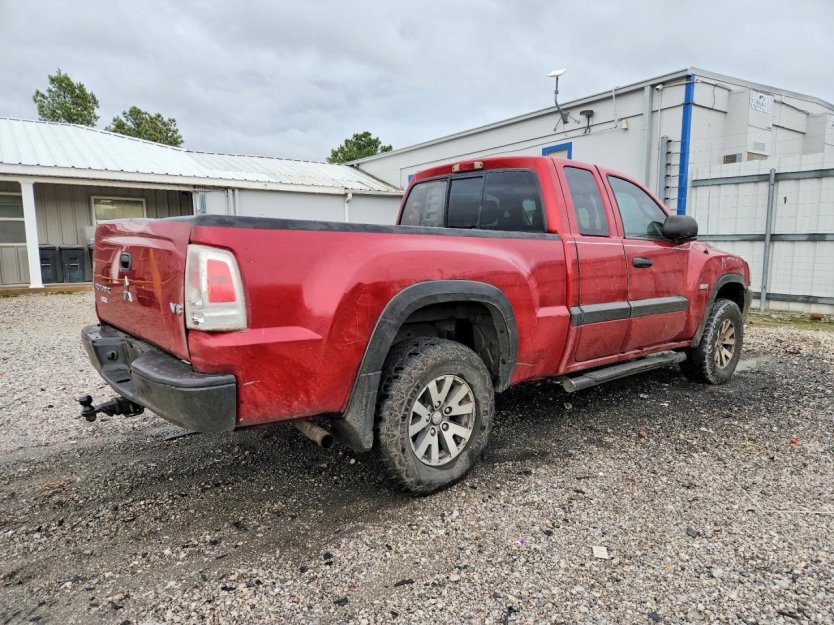Used 2006 Mitsubishi Raider DuroCross image 5